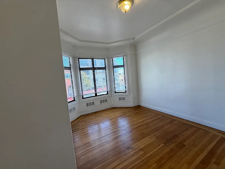 810 Taraval St #C — Photo 2