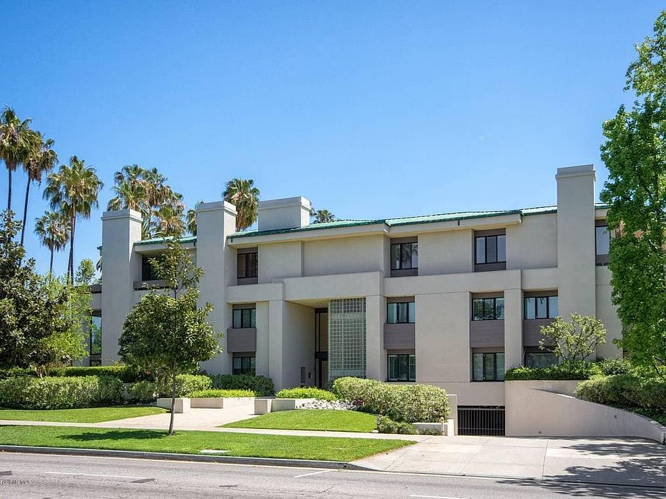 1st image of 300 S Orange Grove Blvd APT 3