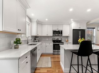 22 Pond St #2, Amesbury, MA 01913