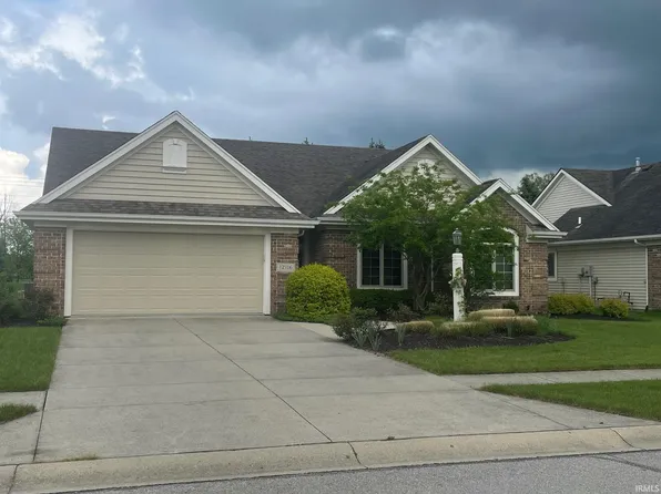 12116 Autumn Breeze Dr, Fort Wayne, IN 46845