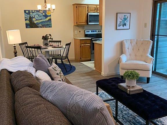 4th image of 2204 W Park Blvd APT 2804