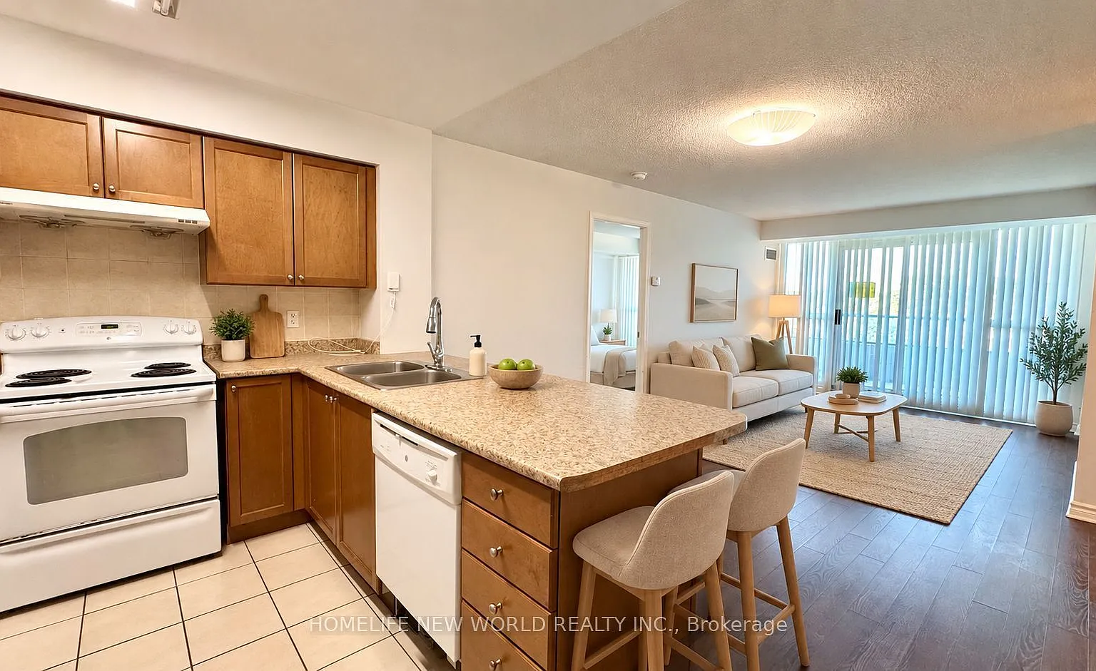 3 bed, $3,000 — Photo 3