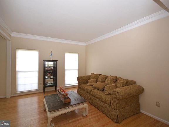 5th image of 4903 Sutherland Dr