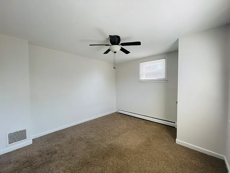 4241 Aldine St #2 — Photo 13