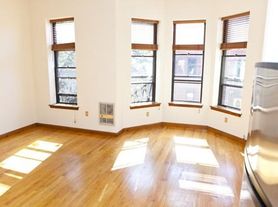 147 Worcester St, Boston, MA
