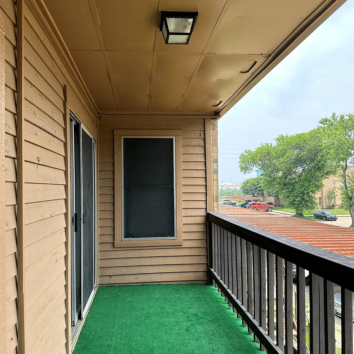 2 bed, 4.0 bath, 1196 sqft, $1,450 — Photo 2