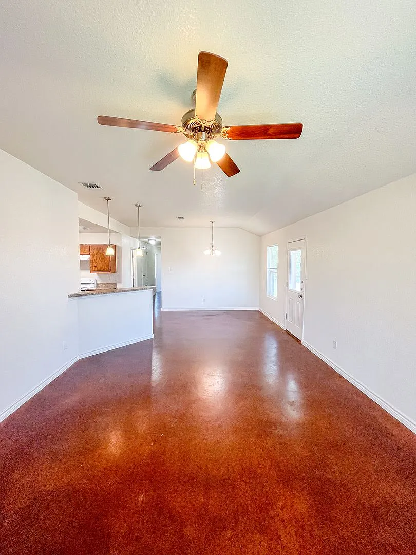 3808 John Chisholm Lp — Photo 4