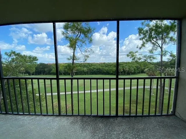 Building Photo - 3300 Cove Cay Dr #4F