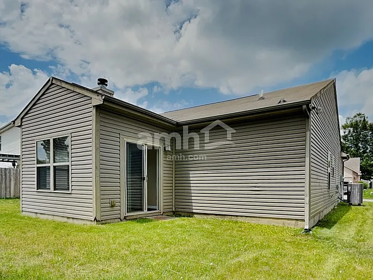 11723 Rossmore Dr — Photo 20