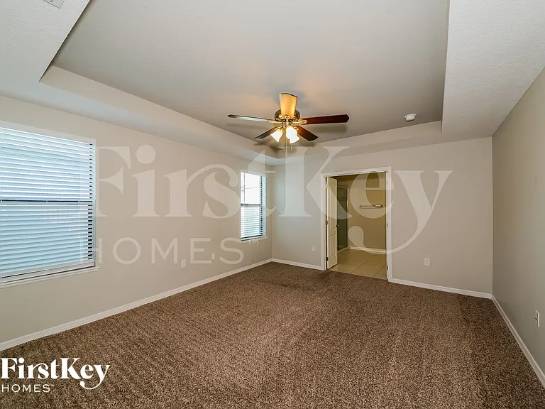 3911 Willow Walk Dr — Photo 7
