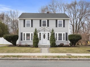 46 Enmore St, Andover, MA 01810