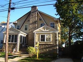 2nd image of 3826 Berry Ave