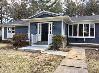 31 Roger Williams Dr, Smithfield, RI 02828