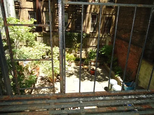 Rented by Village Living Realty | media 9