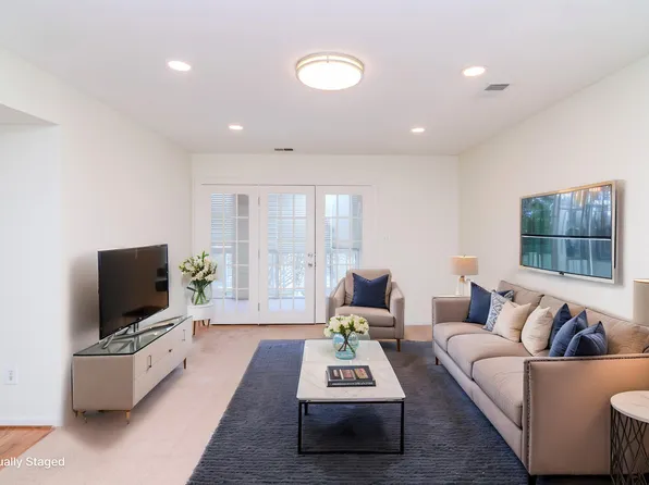395 Redding Rd APT 154, Lexington, KY 40517