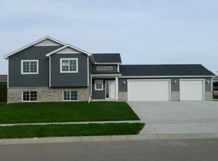 1104 7th Ave NW, Kasson, MN 55944
