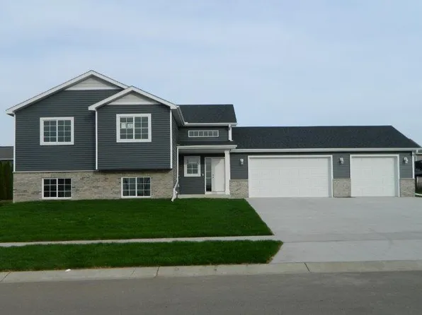 1104 7th Ave NW, Kasson, MN 55944