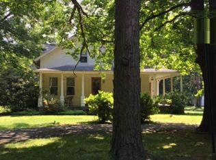 111 Rockwell Rd, Bethel, CT 06801