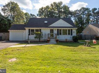 37 Mermaid Dr, Manahawkin, NJ 08050
