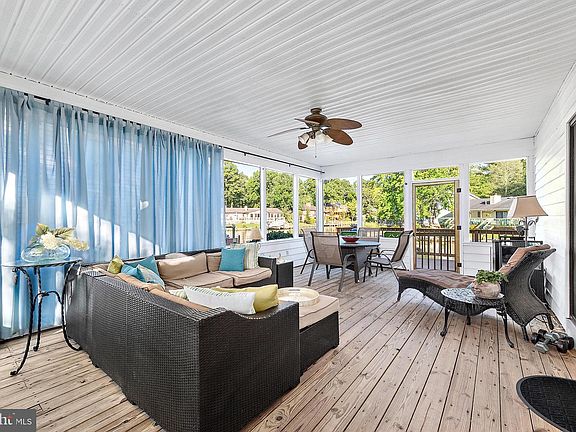 5th image of 12 Cove Ln