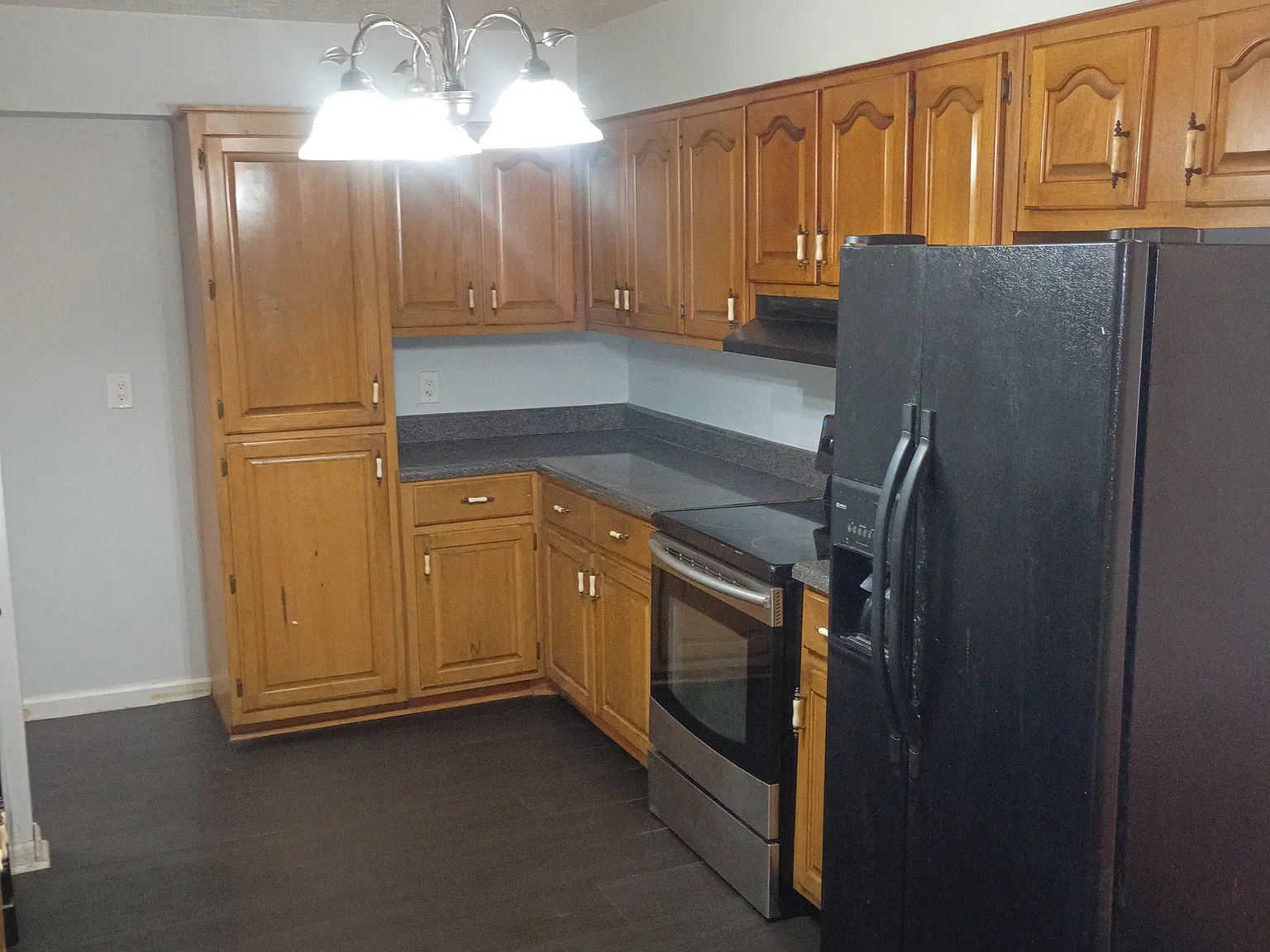 4 bed, 1450 sqft, $1,300 — Photo 3