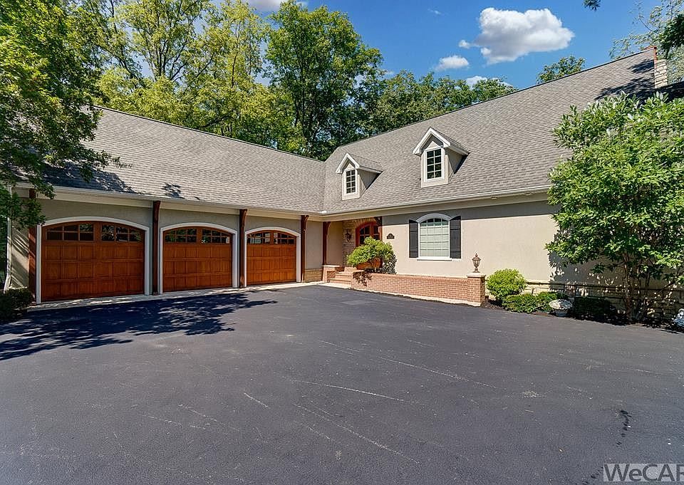1st image of 14 Estate Dr