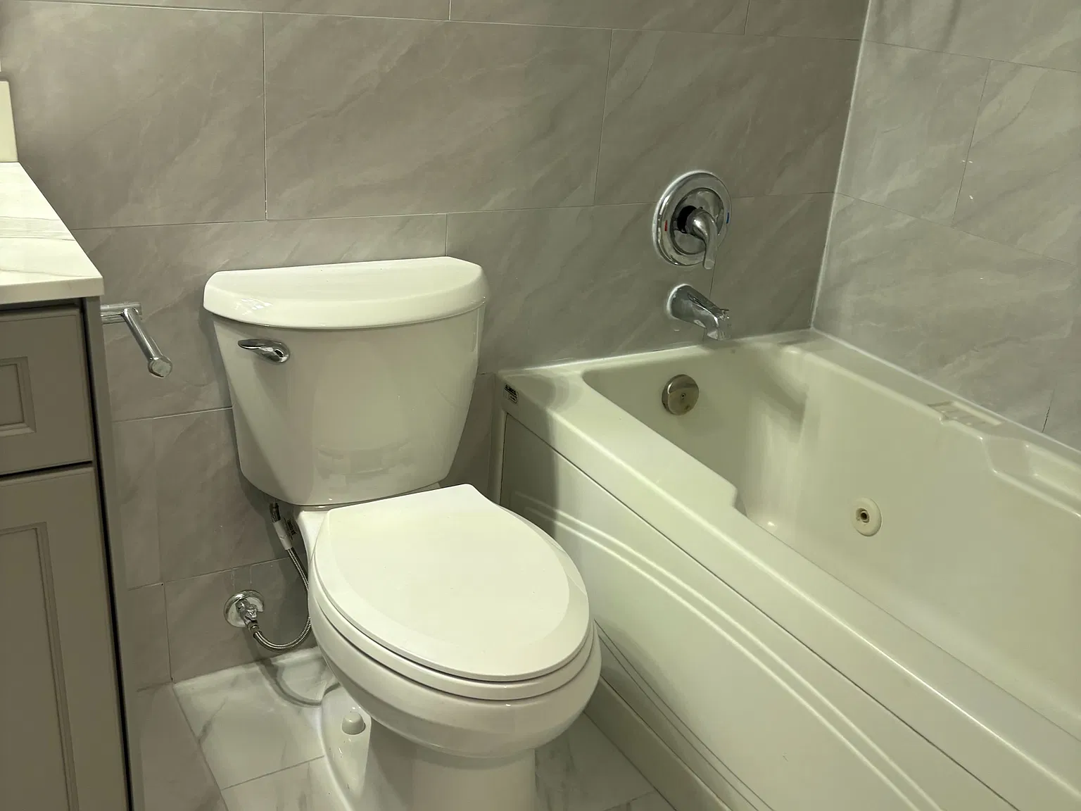 2 bed, $2,700 — Photo 4
