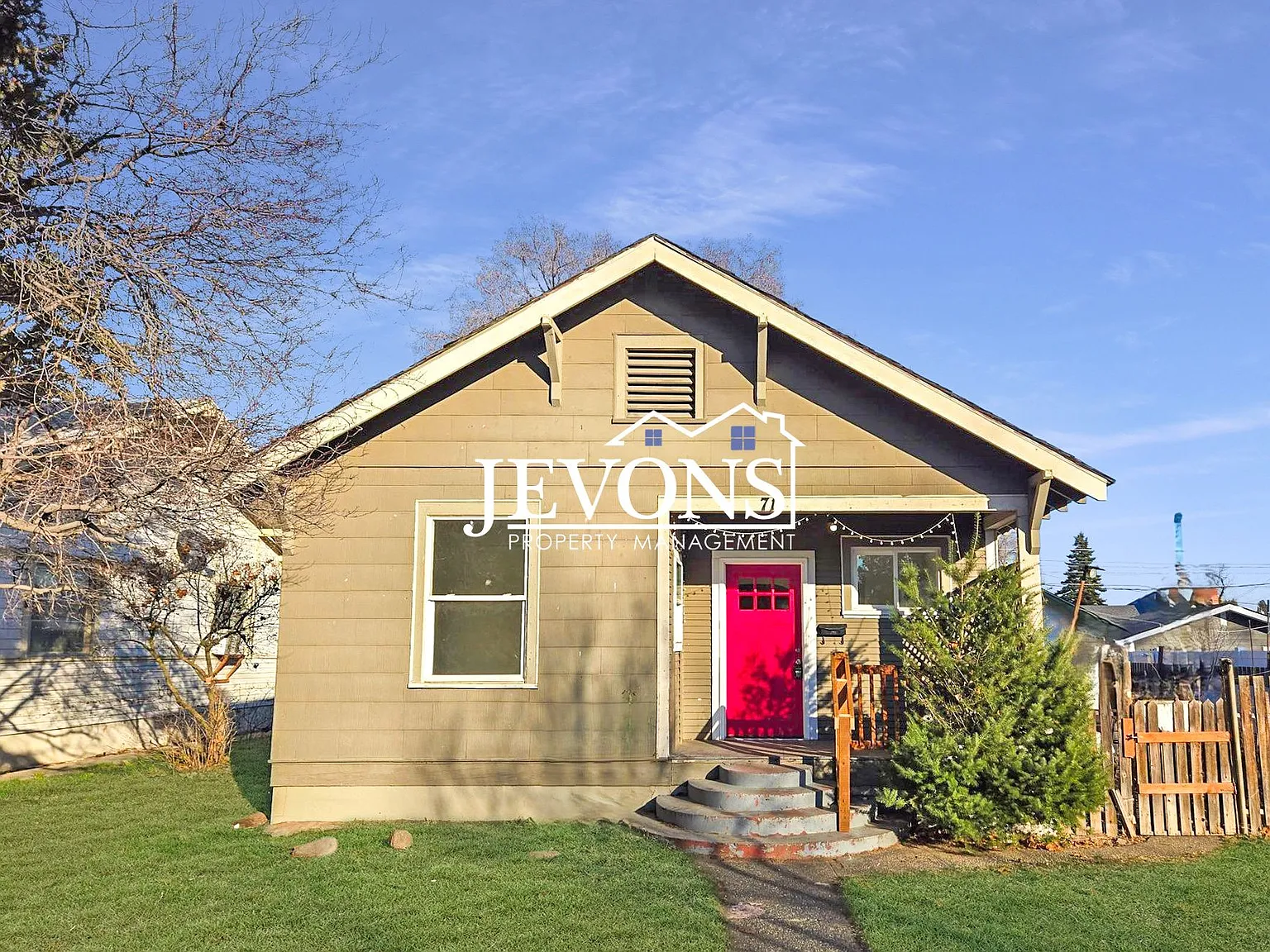 711 N 2nd St Yakima, WA 98901 — Photo 2