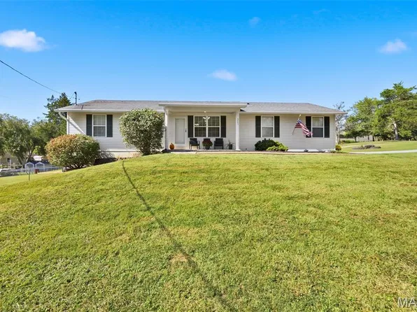 3743 Clearview Dr, Byrnes Mill, MO 63051
