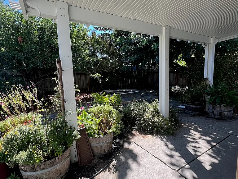 2473 Carriage Pl — Photo 15
