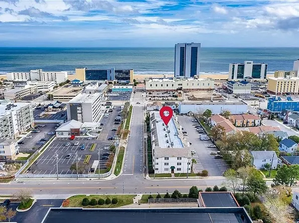 304 28th St Unit 206, Virginia Beach, VA 23451