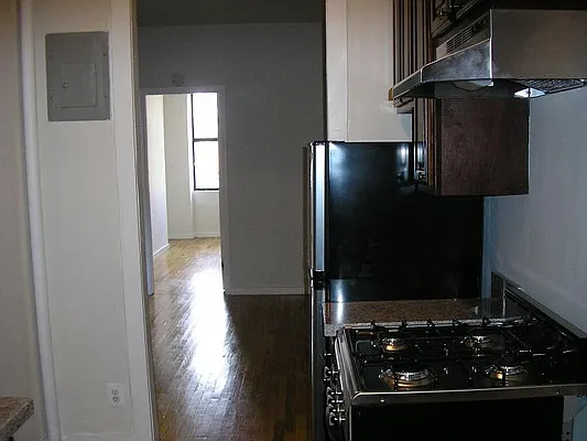 Rented by Skyline Realty LLC II | media 2