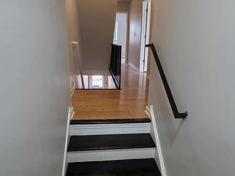 507 Bloom St — Photo 7