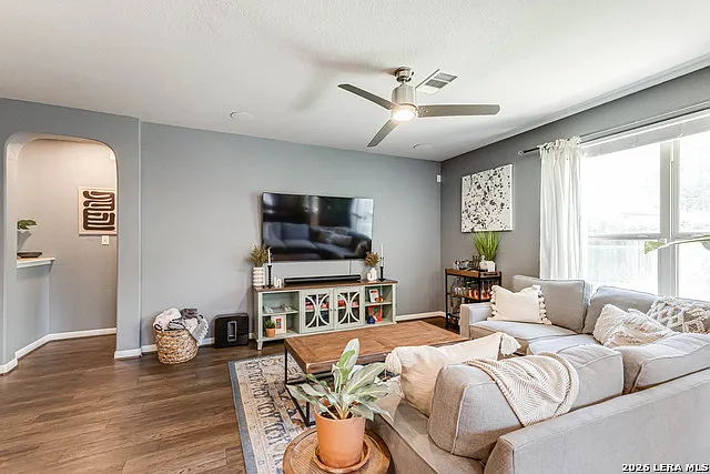 1802 Ayleth Ave — Photo 7