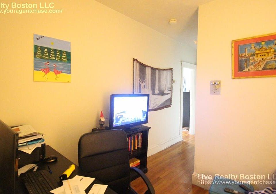 2nd image of 584 Washington St
