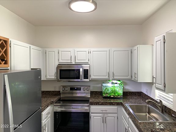 5th image of 2929 W Yorkshire Dr Unit 1098