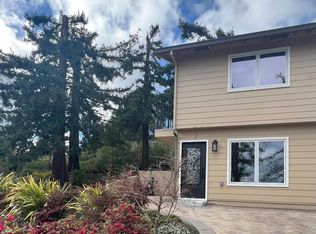 27411 Altamont Rd Unit B, Los Altos, CA 94022