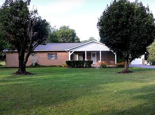 484 Emerson Dr, Falling Waters, WV 25419