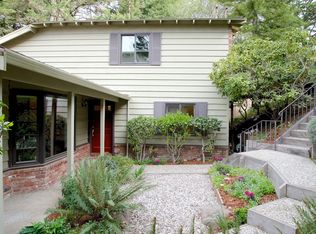 2135 Manzanita Dr, Oakland, CA