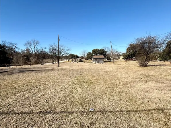 221 Williams St, Marlin, TX 76661