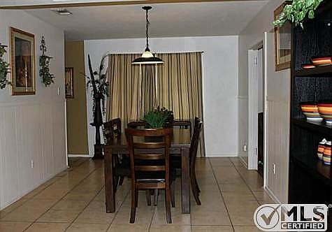 3rd image of 317 Thompson Dr