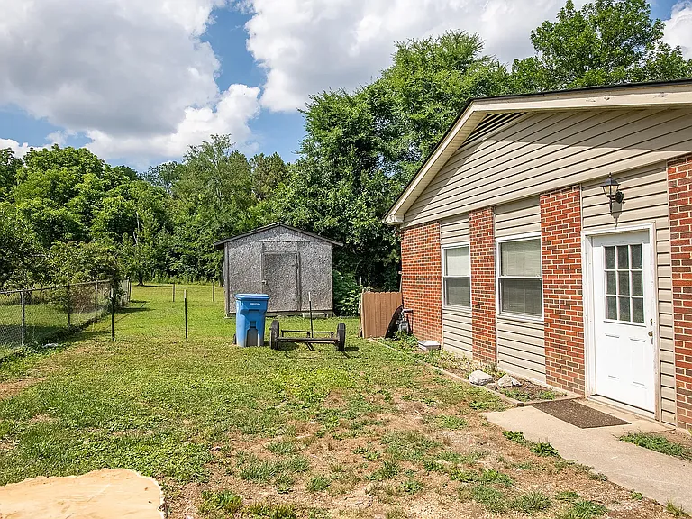 8323 E Mountain Ln — Photo 26