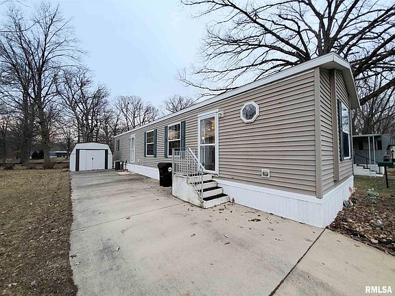 2nd image of 119 Redwood Dr