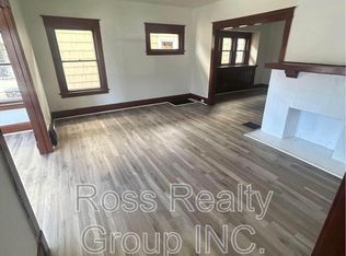 2758 Monroe St, Toledo, OH 43606