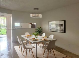 3396 Foxcroft Rd APT 113, Hollywood, FL 33025