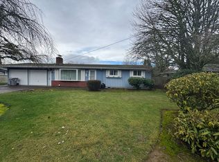 299 SE Orchard View Ln, Dallas, OR 97338