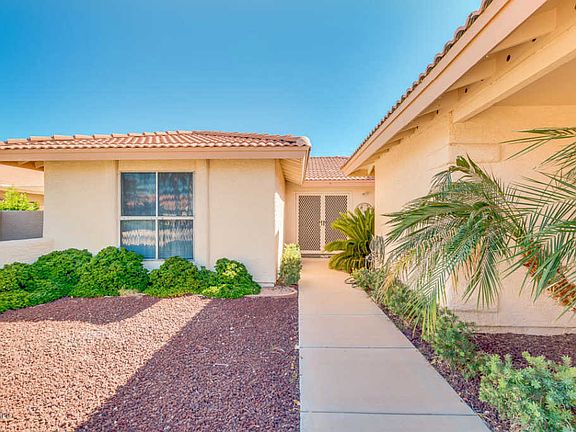 3rd image of 26045 S Saddletree Dr