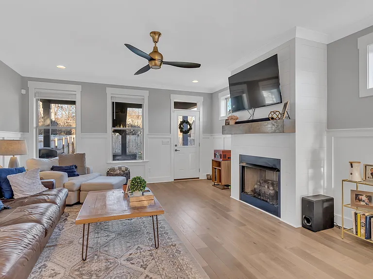 502A Croley Dr — Photo 11