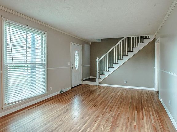 4th image of 2027 Obrien Dr