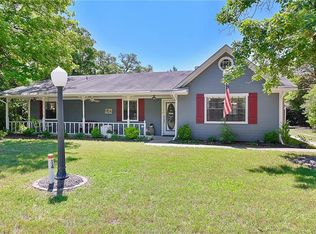 14 Ercoupe Ln, Hilltop Lakes, TX 77871